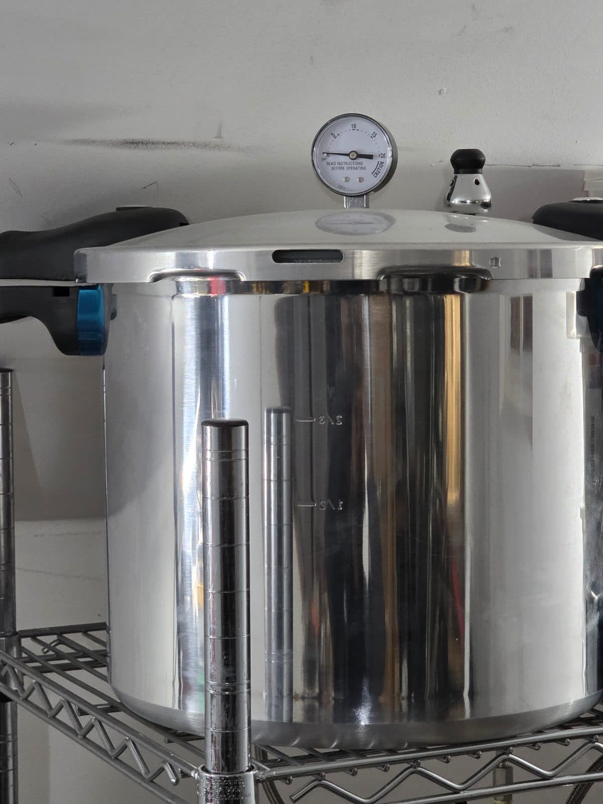 Pressure cooker